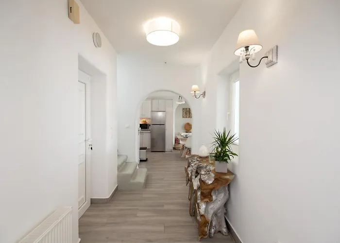 Willa Tiffanys Plintri