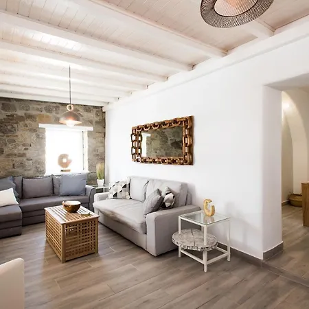 ヴィラ Tiffanys *